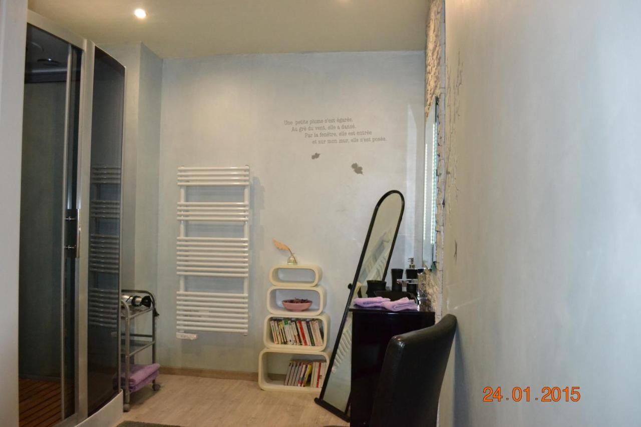 Bed And Breakfast "Le Moulin A Grains" Menil-la-Horgne Luaran gambar