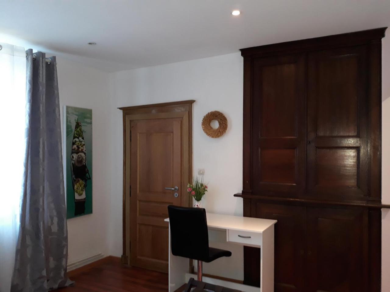 Bed And Breakfast "Le Moulin A Grains" Menil-la-Horgne Luaran gambar